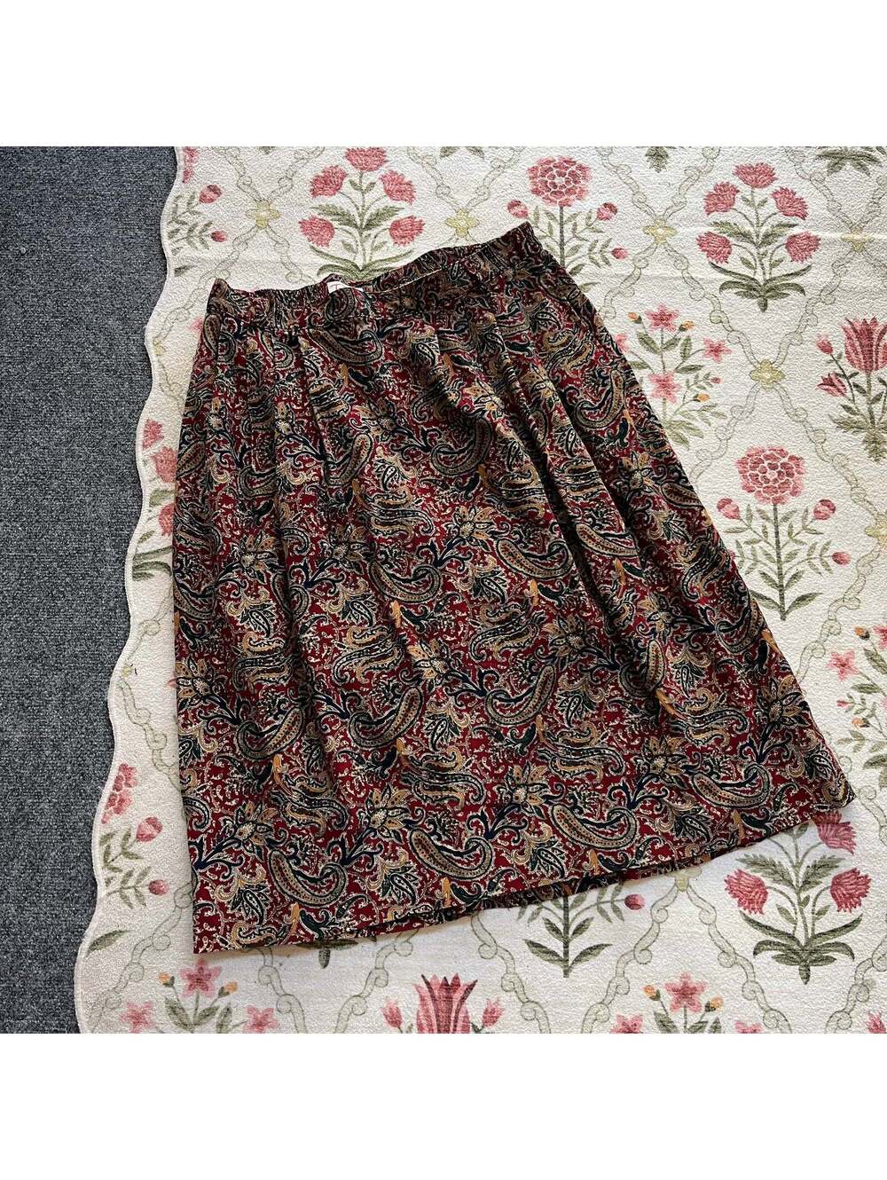 Corduroy Skirt (L)